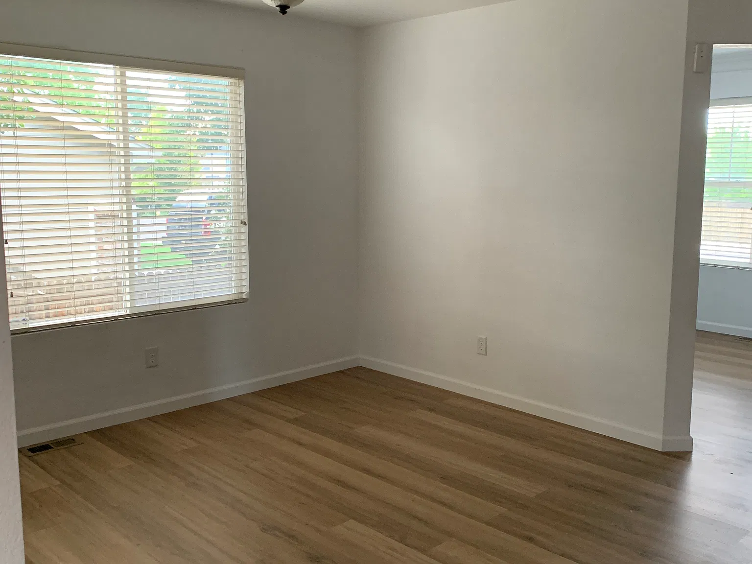12687 Jersey Circle W — Photo 3