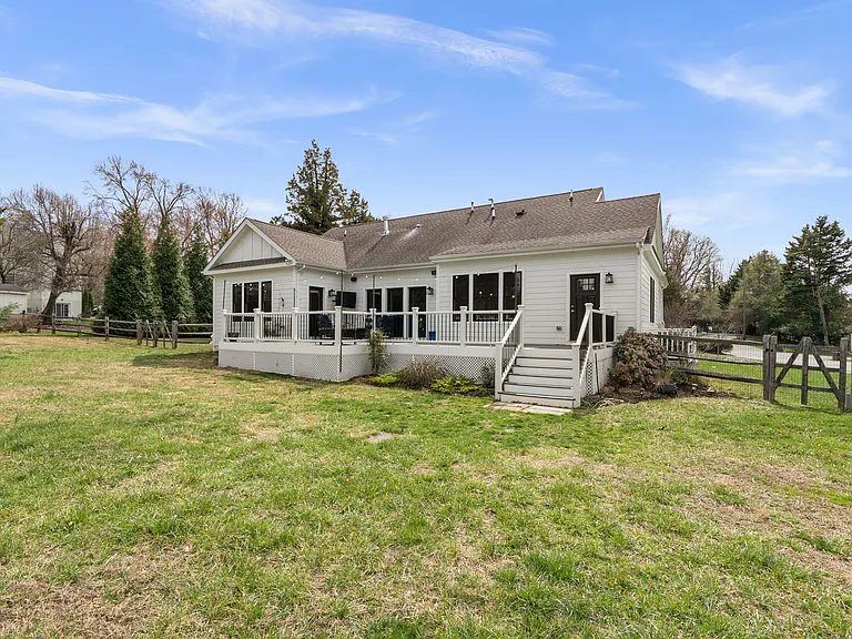 17601 Crystal Spring Ter — Photo 39