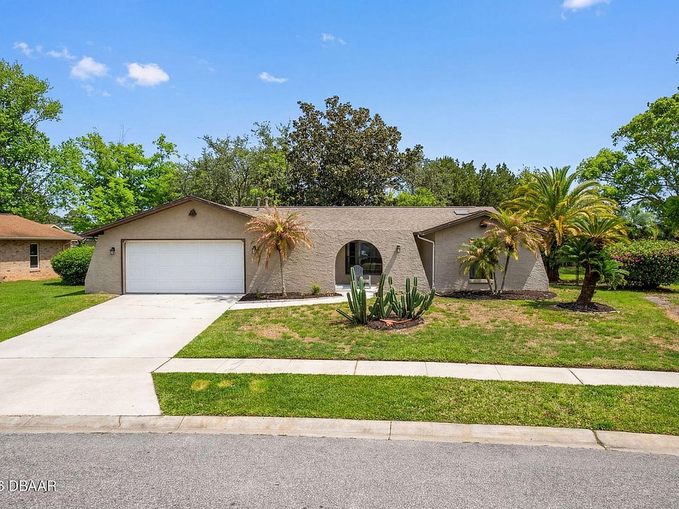 1st image of 120 Quaker Ridge Dr