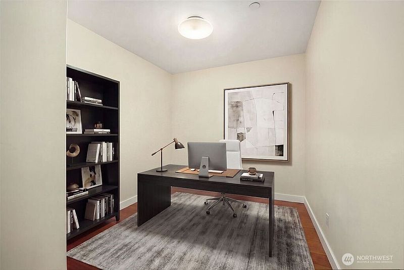 4th image of 909 5th Avenue #502