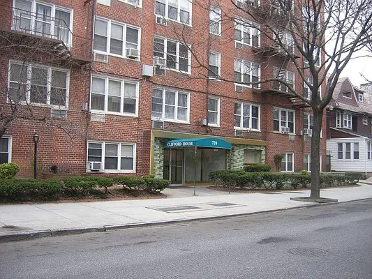 Sold by Exit Realty Landmark | media 4