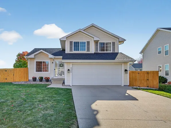 800 SE Melrose Dr, Waukee, IA 50263