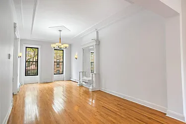 Rented by Century 21 Metropolitan