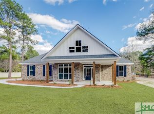 206 Dean Dr, Guyton, GA 31312