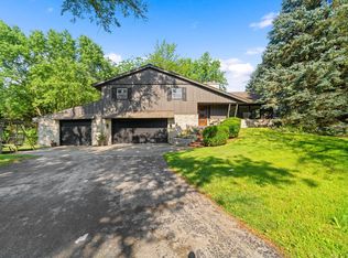 W261S8345 Faulkner Rd, Mukwonago, WI 53149