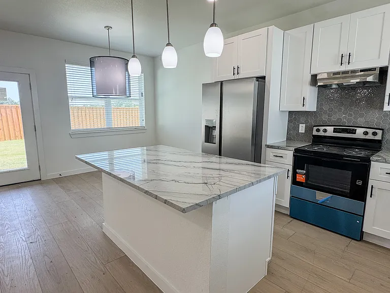 140 Zion Rd — Photo 8
