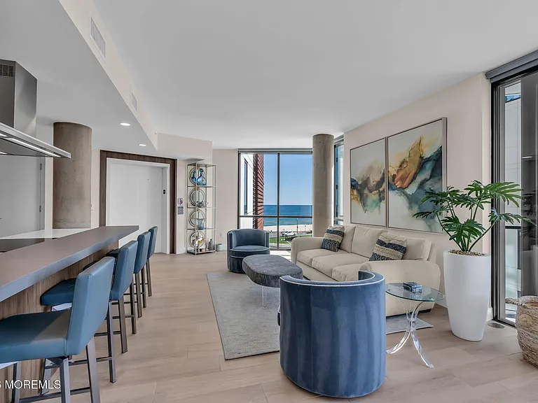 350 Ocean Ave #403 — Photo 2