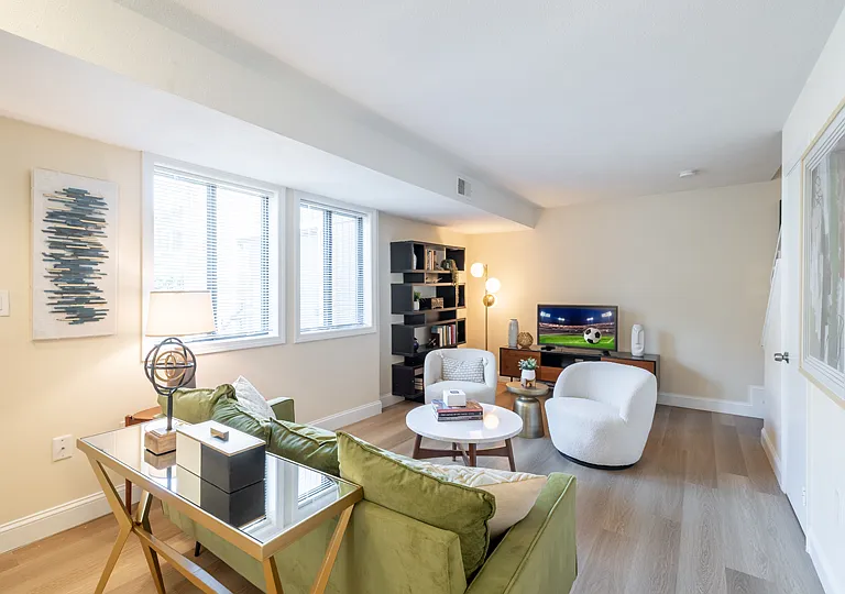 Norwest Woods Apartment — Photo 13