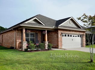 17275 Palm Ridge Dr, Diberville, MS 39540
