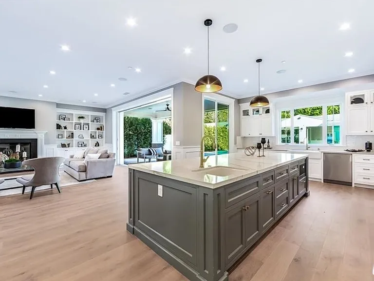 4710 Noeline Ave — Photo 31