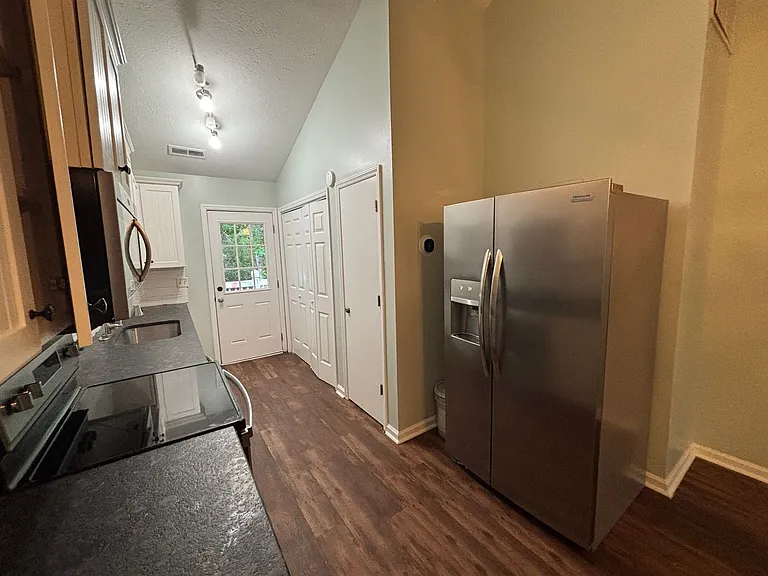 5202 Fox Ct — Photo 8
