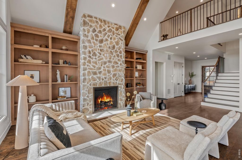 186 Blue Fortune Dr