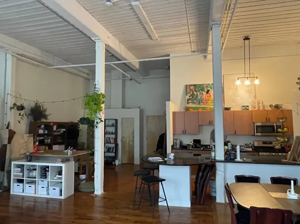 60 Valley St APT 10, Providence, RI 02909