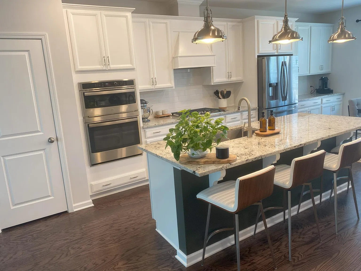 4 bed, 3.5 bath, 2311 sqft, $2,495 — Photo 4
