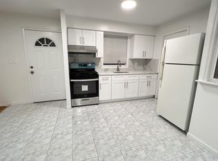 15426 17th Rd FLOOR 1, Whitestone, NY 11357