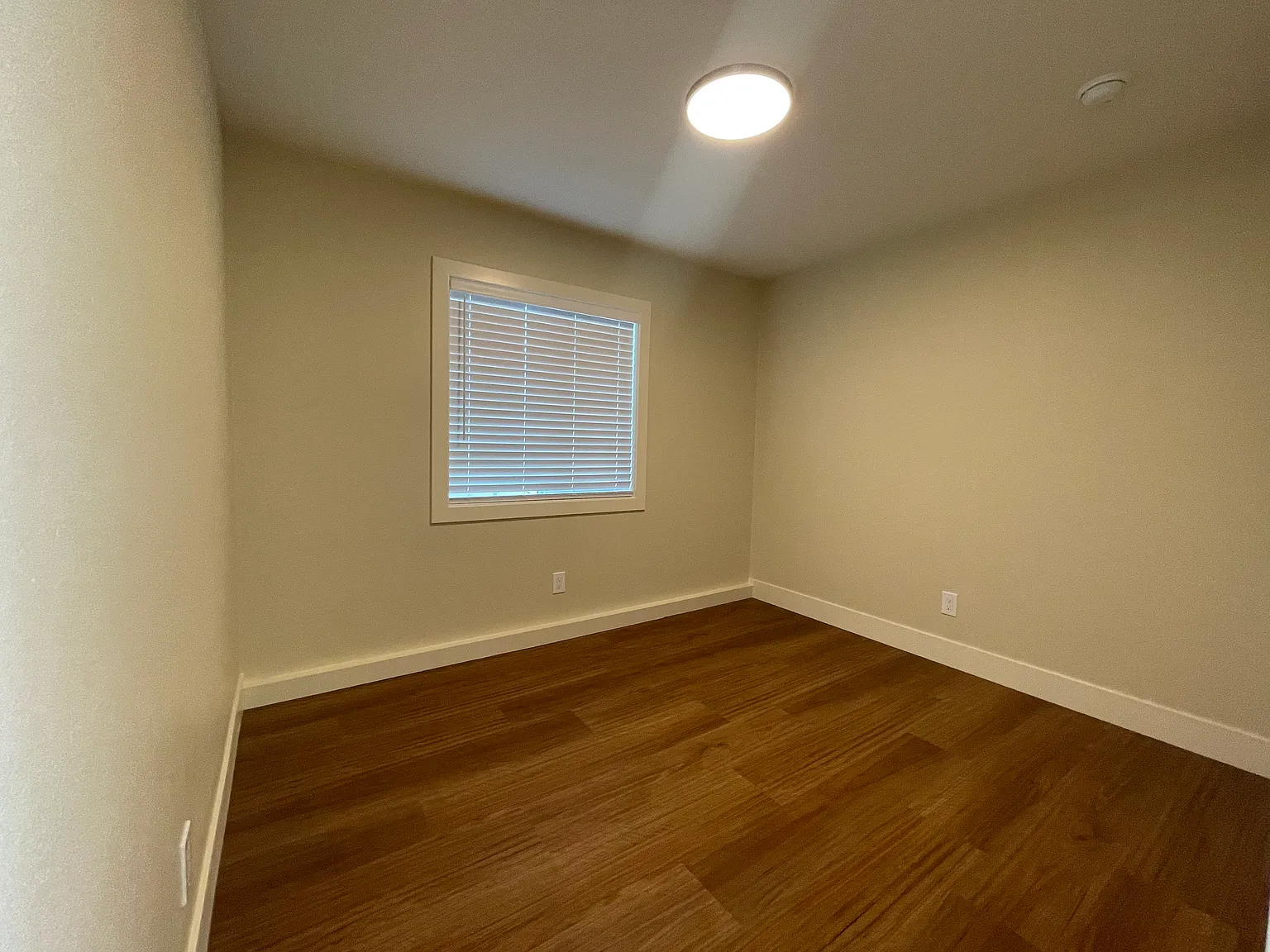 1 bed, 550 sqft, $2,195 — Photo 2