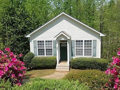 3480 Continental Dr — Photo 1