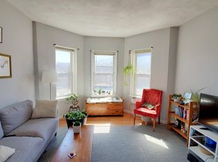 1427 Commonwealth Ave, Brighton, MA 02135
