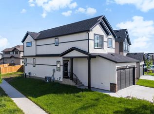 3569 Erlanger Line NW, Edmonton, AB T6M 1J5