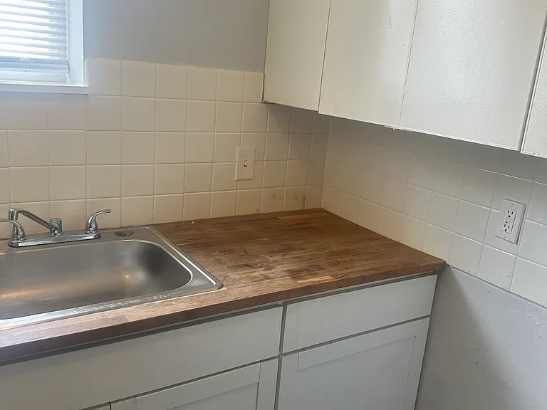 3805 Itaska St #4 — Photo 7