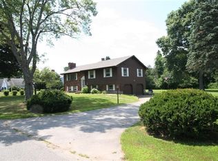 10 Silverbrook Rd, Topsfield, MA 01983