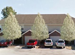 2221 W Deane St, Fayetteville, AR 72703