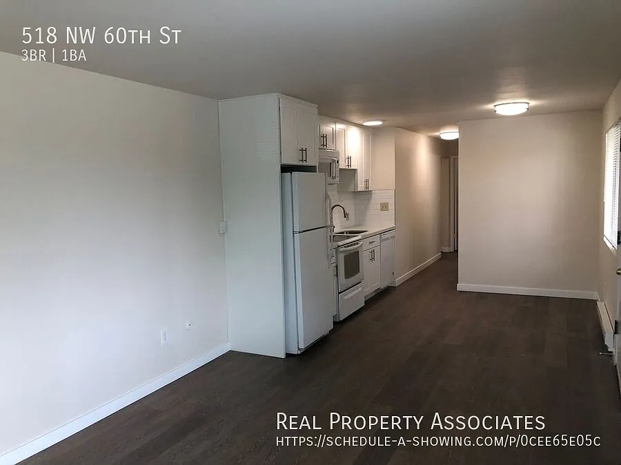 Ballard Three Bedroom — Photo 3
