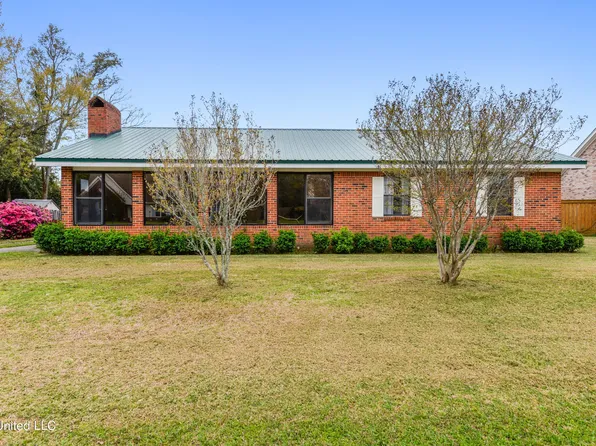 11291 N River Vue Cir, Biloxi, MS 39532