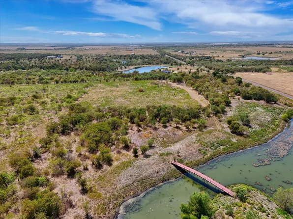 County Line Rd S, Axtell, TX 76624