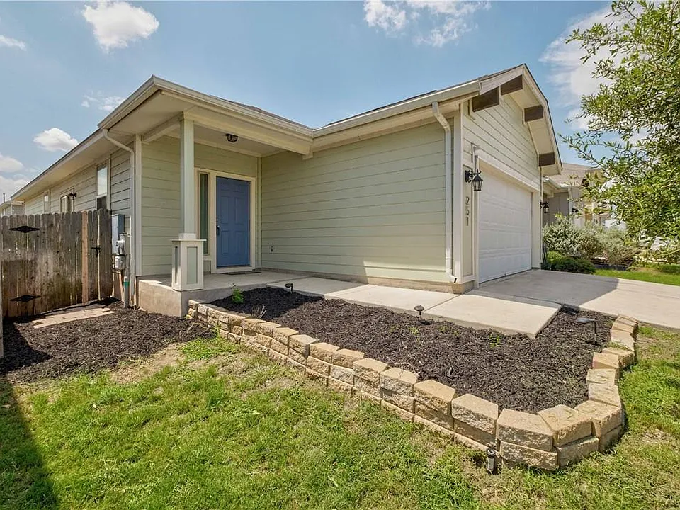251 Pearl Way
