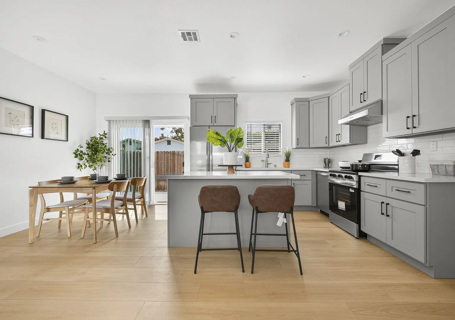 Showing Times: to schedule a viewing, please contact us — Photo 1