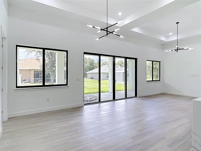 275 Lecturn St — Photo 21