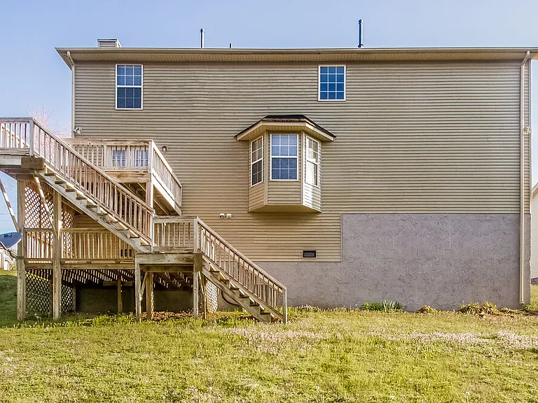 1215 Cedarbend Dr — Photo 13