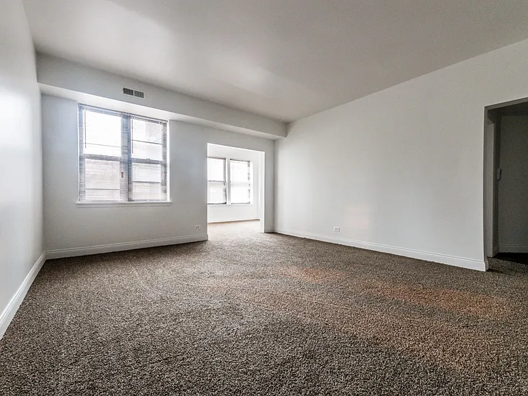 5046 S Champlain Ave — Photo 21