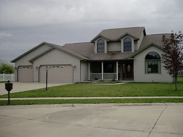 1505 Holzem Ct photo 1