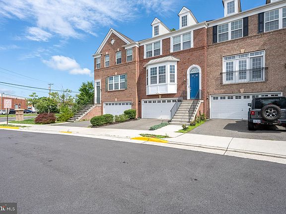 4th image of 6212 Royal Crest Ln