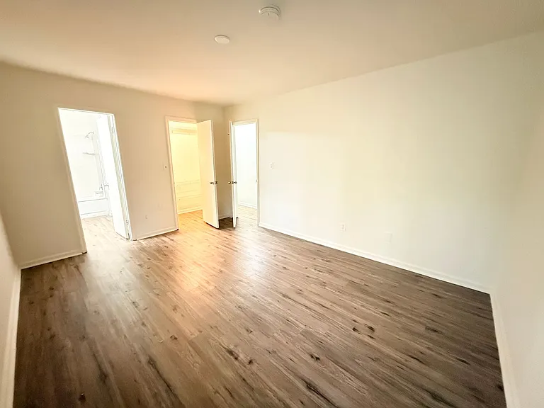 8720 Mornington Dr — Photo 16