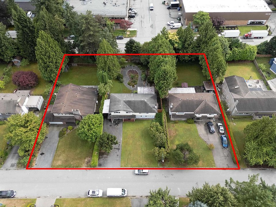 1st image of 3863 Winlake Cres