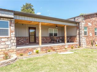 1707 Hickman Bluff Rd, Lavaca, AR 72941