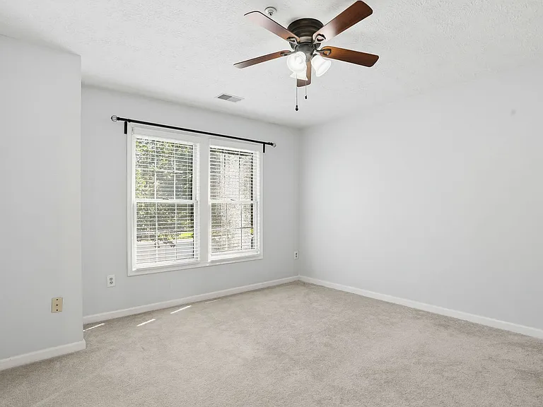 8000 Brightlight Pl — Photo 18