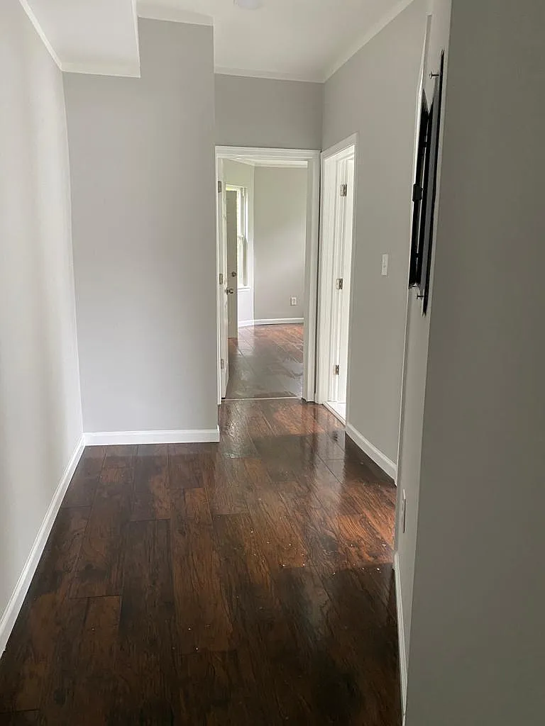 532 Brinton St — Photo 2