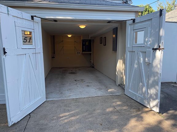 4th image of 511 N Glasgow Dr