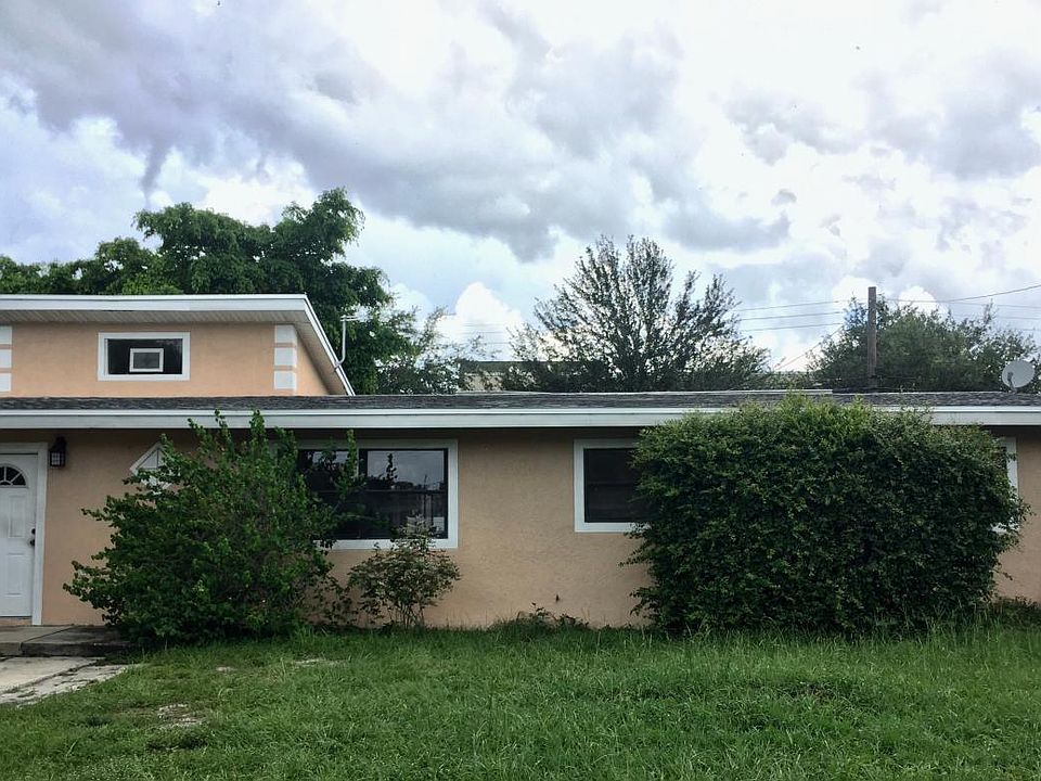 1st image of 4437 W Wallace Ave