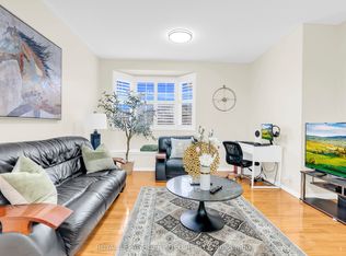 11 Ponymeadow Way, Brampton, ON L6X 0M2