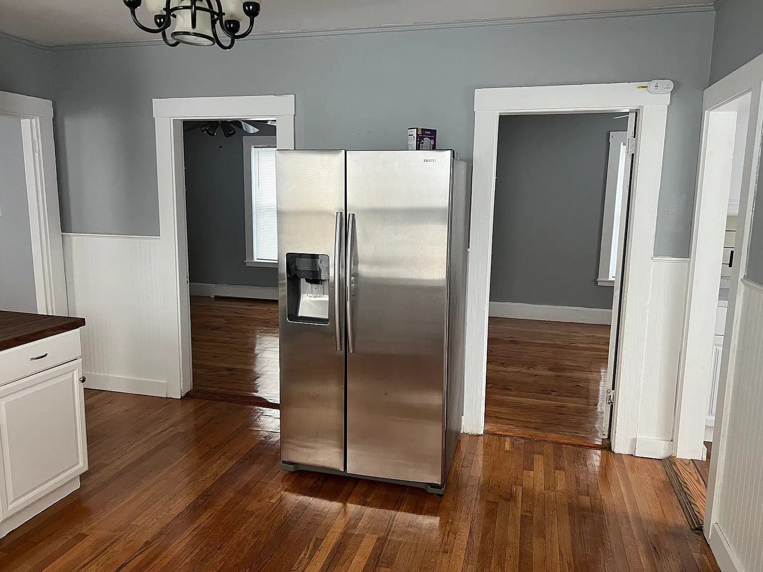 2 bed, 750 sqft, $2,500 — Photo 3