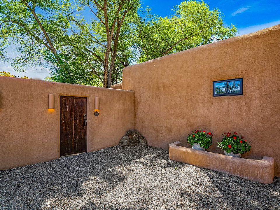 662 1/2 Canyon Rd, Santa Fe, NM 87501 | MLS #202337648 | Zillow