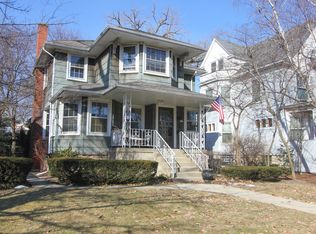 215 S Ridgeland Ave, Oak Park, IL 60302