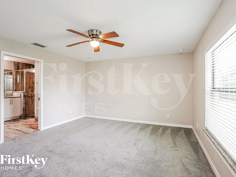 8432 Grove Rd — Photo 7
