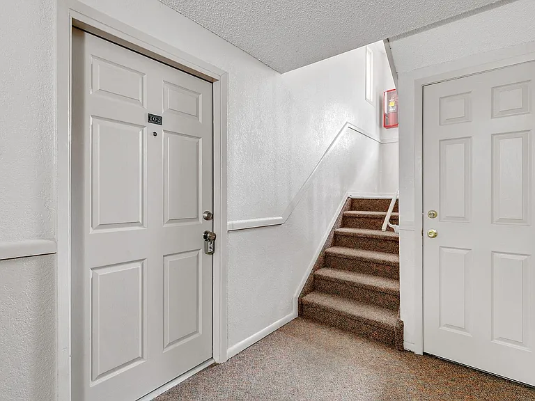 Westport Apartments — Photo 59