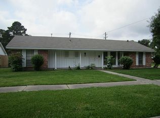 2502 E Martha Ln, Pasadena, TX 77502